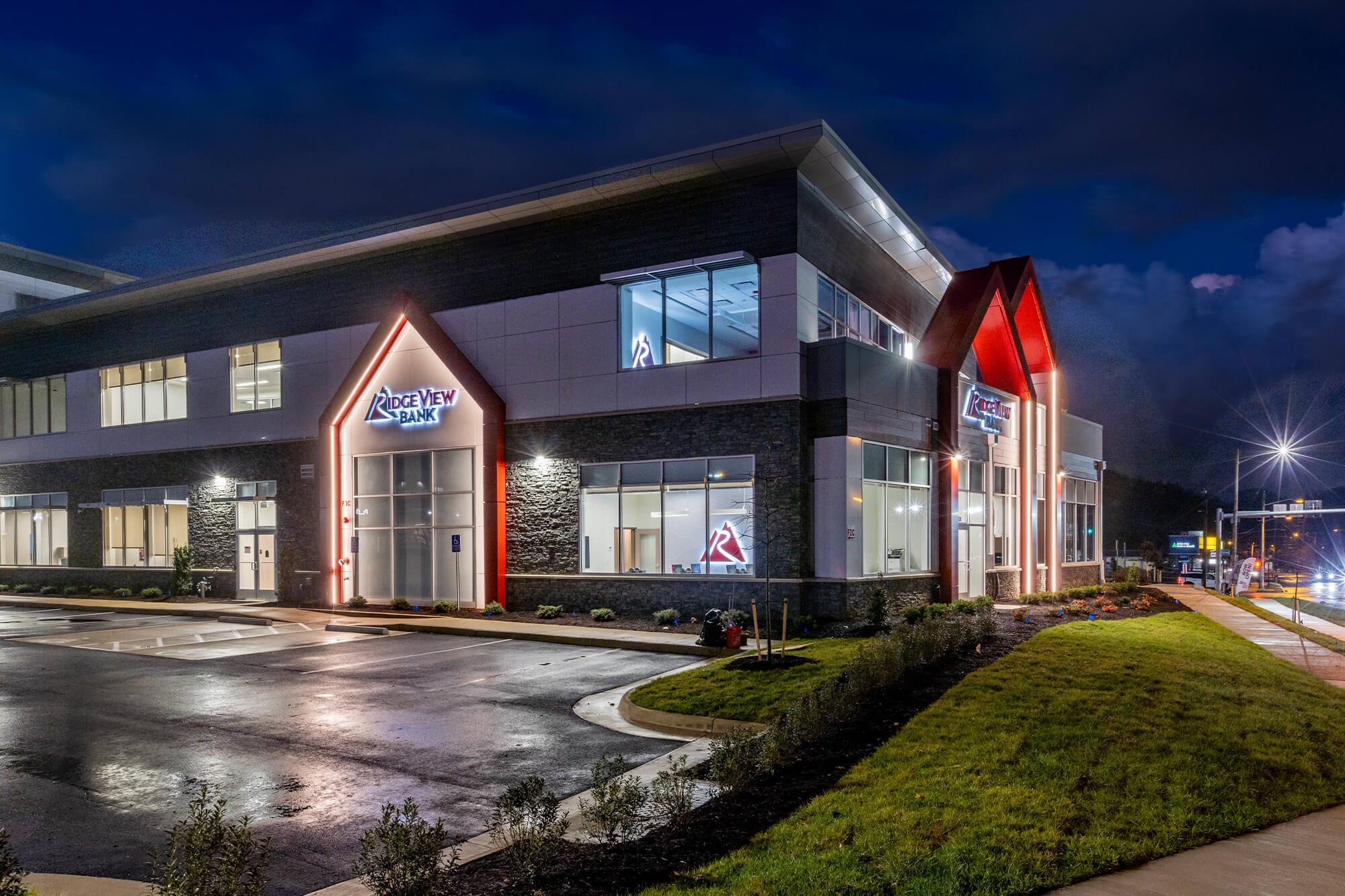 Growth Levers for Retail Banking: Boost Efficiency & Loyalty